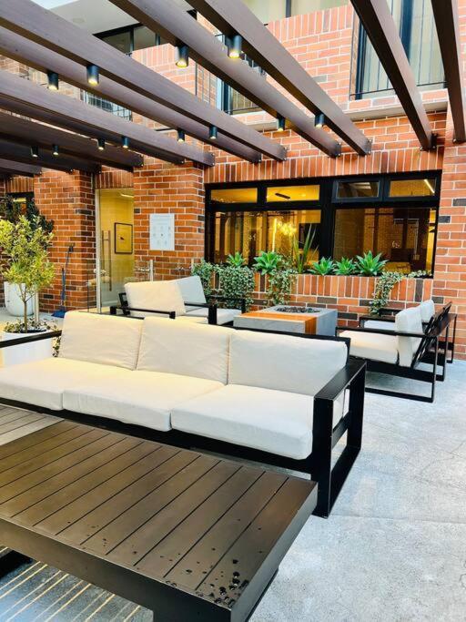 Apartamento 2 Habitaciones, Edificio Airali, Zona 10, Miradolo 과테말라 외부 사진