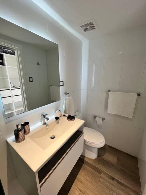 Apartamento 2 Habitaciones, Edificio Airali, Zona 10, Miradolo 과테말라 외부 사진