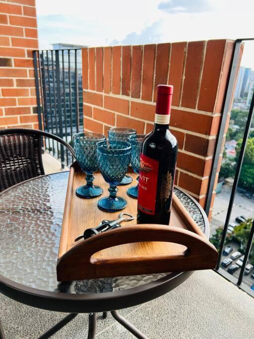 Apartamento 2 Habitaciones, Edificio Airali, Zona 10, Miradolo 과테말라 외부 사진